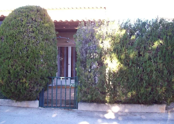 Mas De L Ile Rousse Apartment